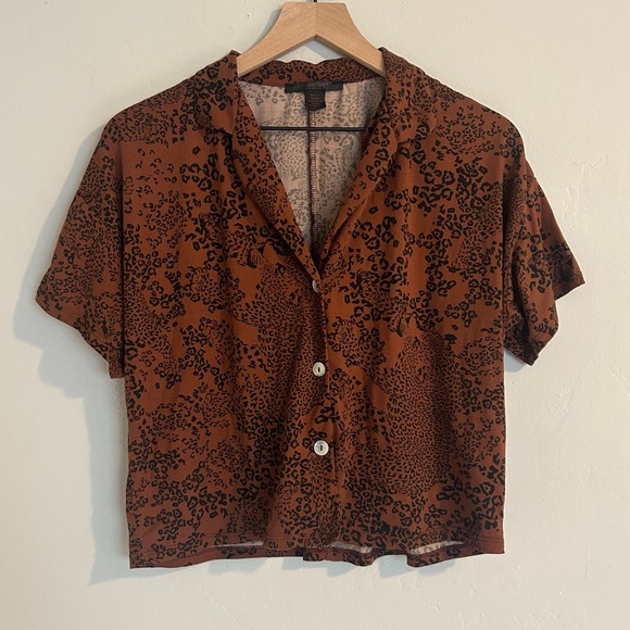 Midnight Bakery Tops - Cropped Button-Down